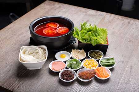 過(guò)橋米線的特點(diǎn)