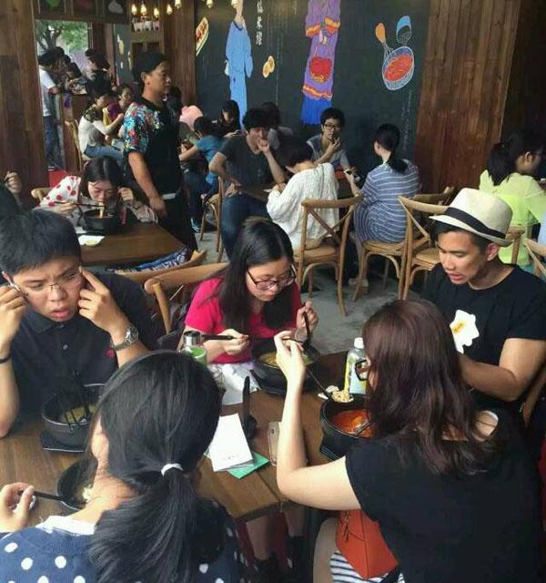 杭州過橋米線加盟